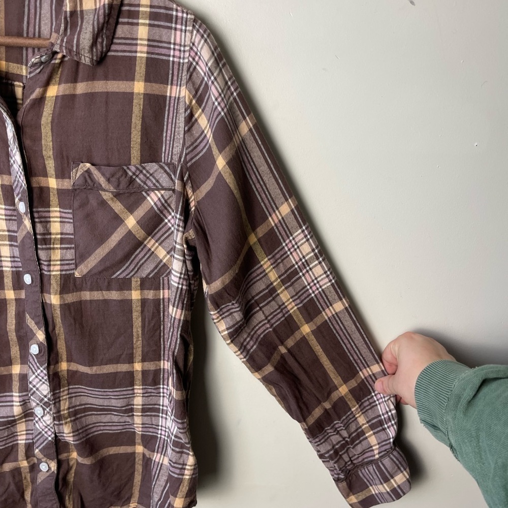 Aerie neutral brown plaid lightweight oversized relaxed fit flannel small - Picture 4 of 9
